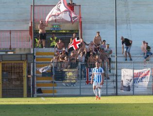 I tifosi della Casertana (Foto Giuseppe Scialla)