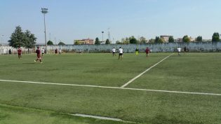 Il manto in erba sintetico del "Domenico Iorio" di Casalnuovo