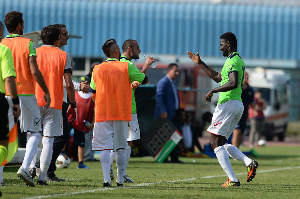 L'esultanza di Cissè nel 2014 (Foto Giuseppe Scialla)