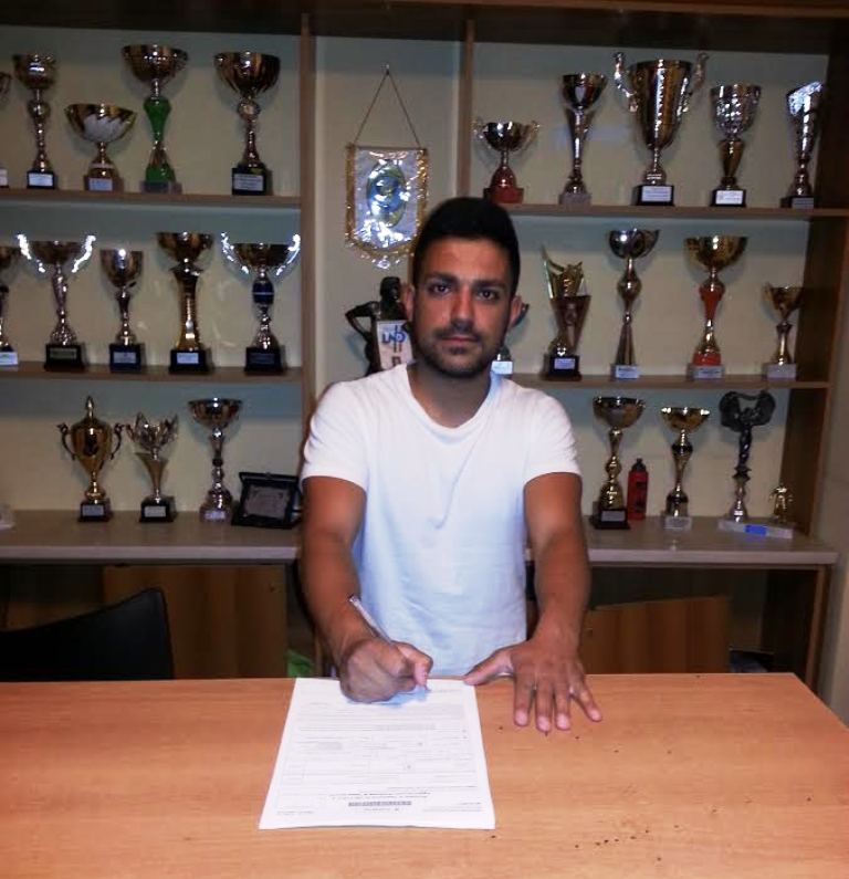 Villa di Briano, due colpi a centrocampo per mister Laiso