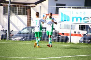 L'esultanza di Trofa dopo il gol