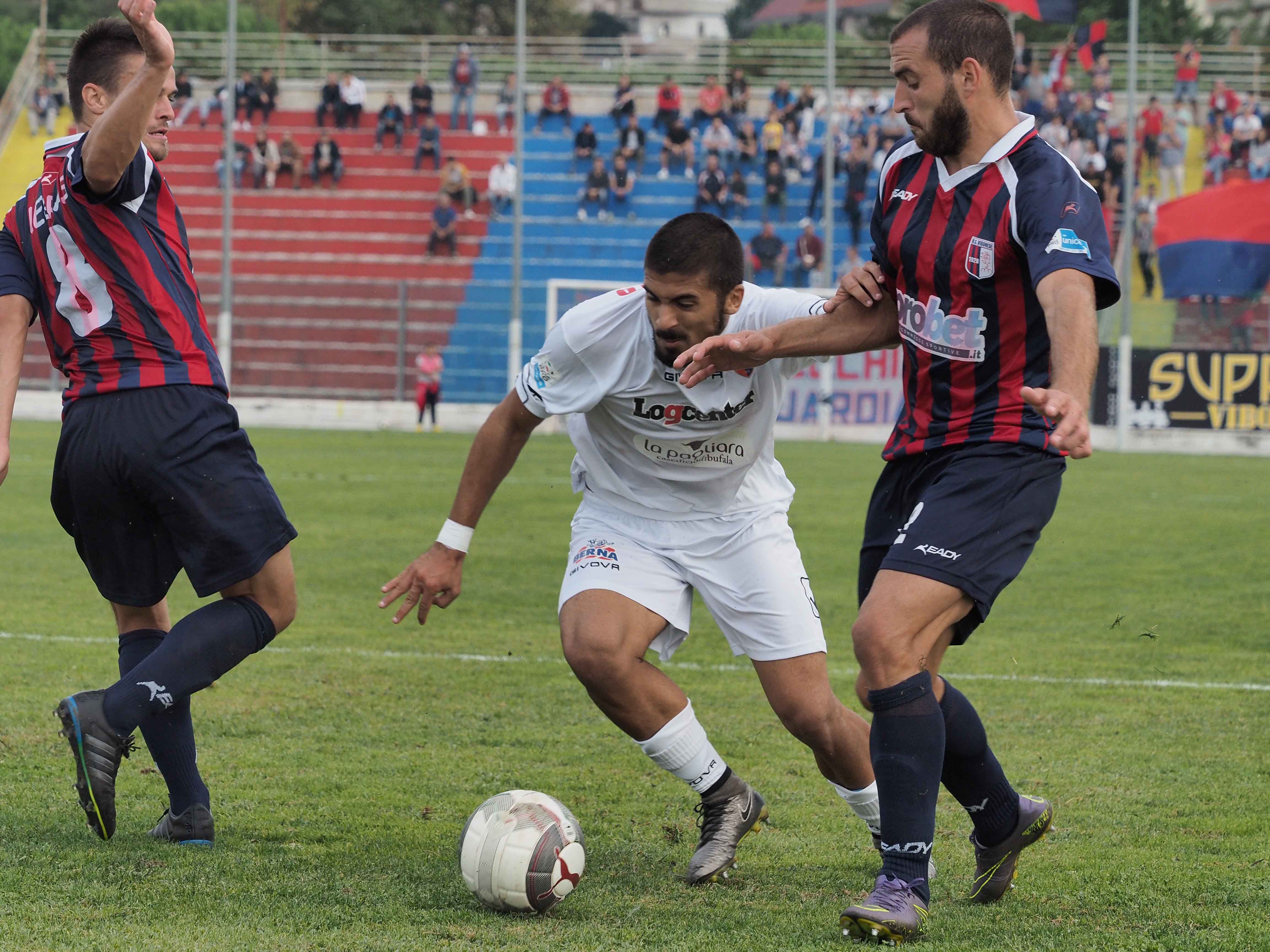 La Casertana abbraccia il nuovo presidente Corvino, Carriero: “Contenti per lui. Francavilla? Hanno esperienza e saranno affamati di punti”