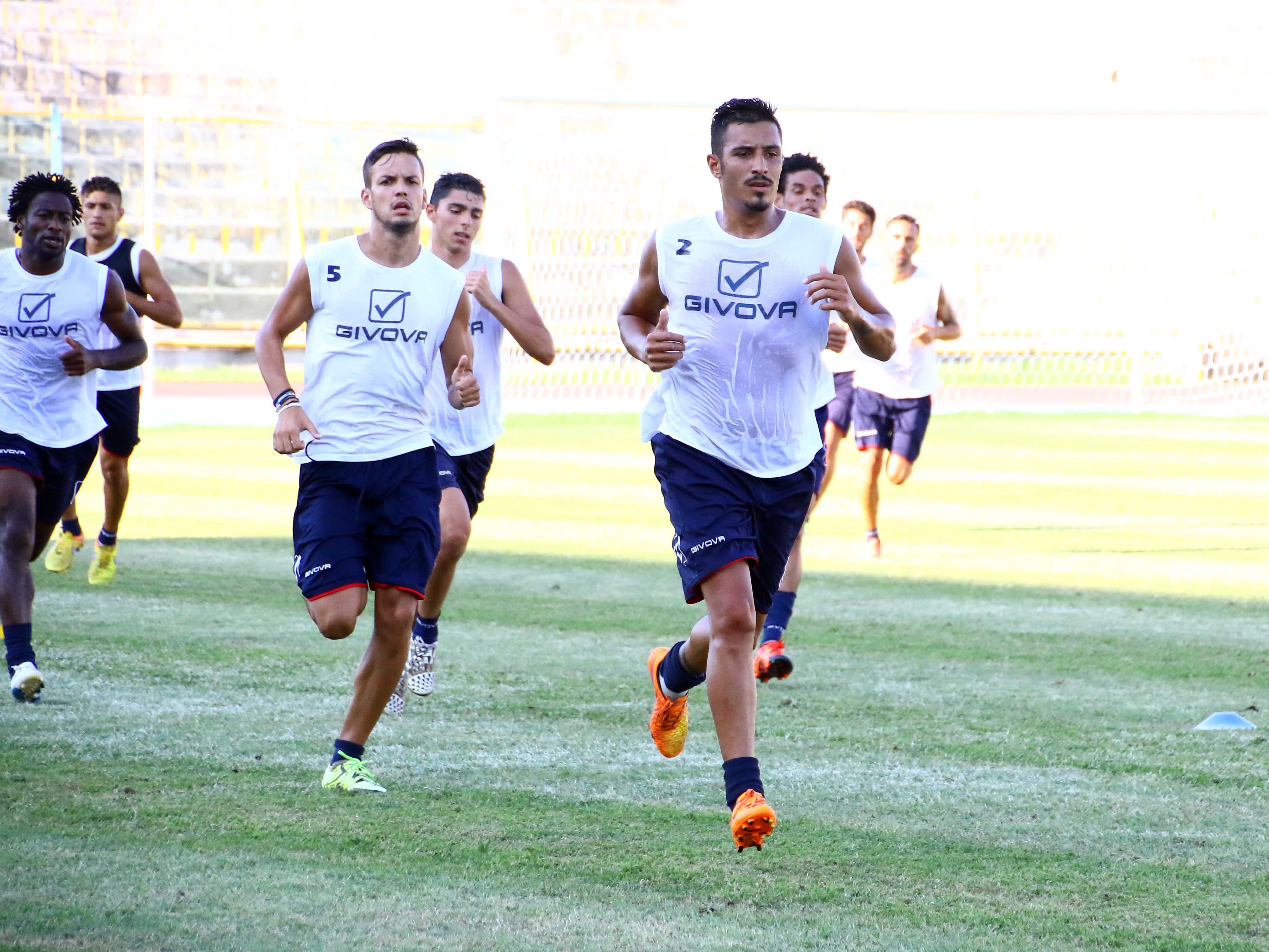 Casertana, un centrocampista rescinde e lascia i rossoblù