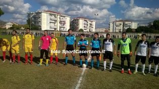 Hermes Casagiove e Savoia in campo (foto SportCasertano.it)