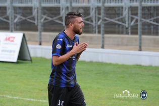 La rabbia di Gianmarco Tedesco per l'espulsione (foto Michele Grassi)