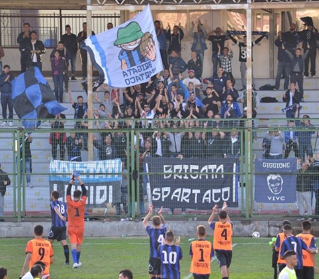 L’ANALISI. Spettacolo degno di un derby. Gladiator, l’esperienza ti rende spietato. Bel gioco per l’Aversa Normanna ma la superiorità numerica….