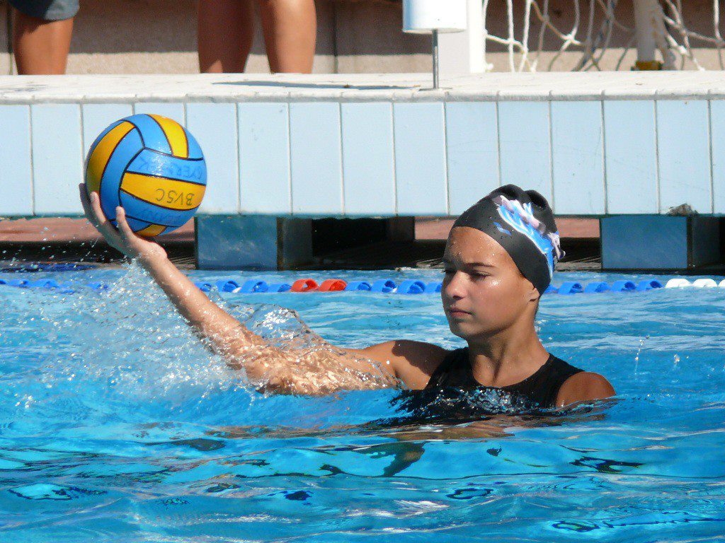 Colpo ungherese per il Volturno che però saluta due storiche atlete