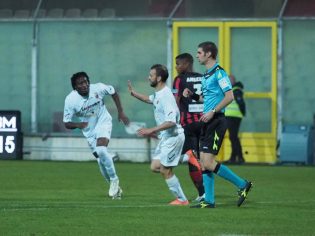 L'esultanza di Carlini (Foto Giuseppe Scialla)