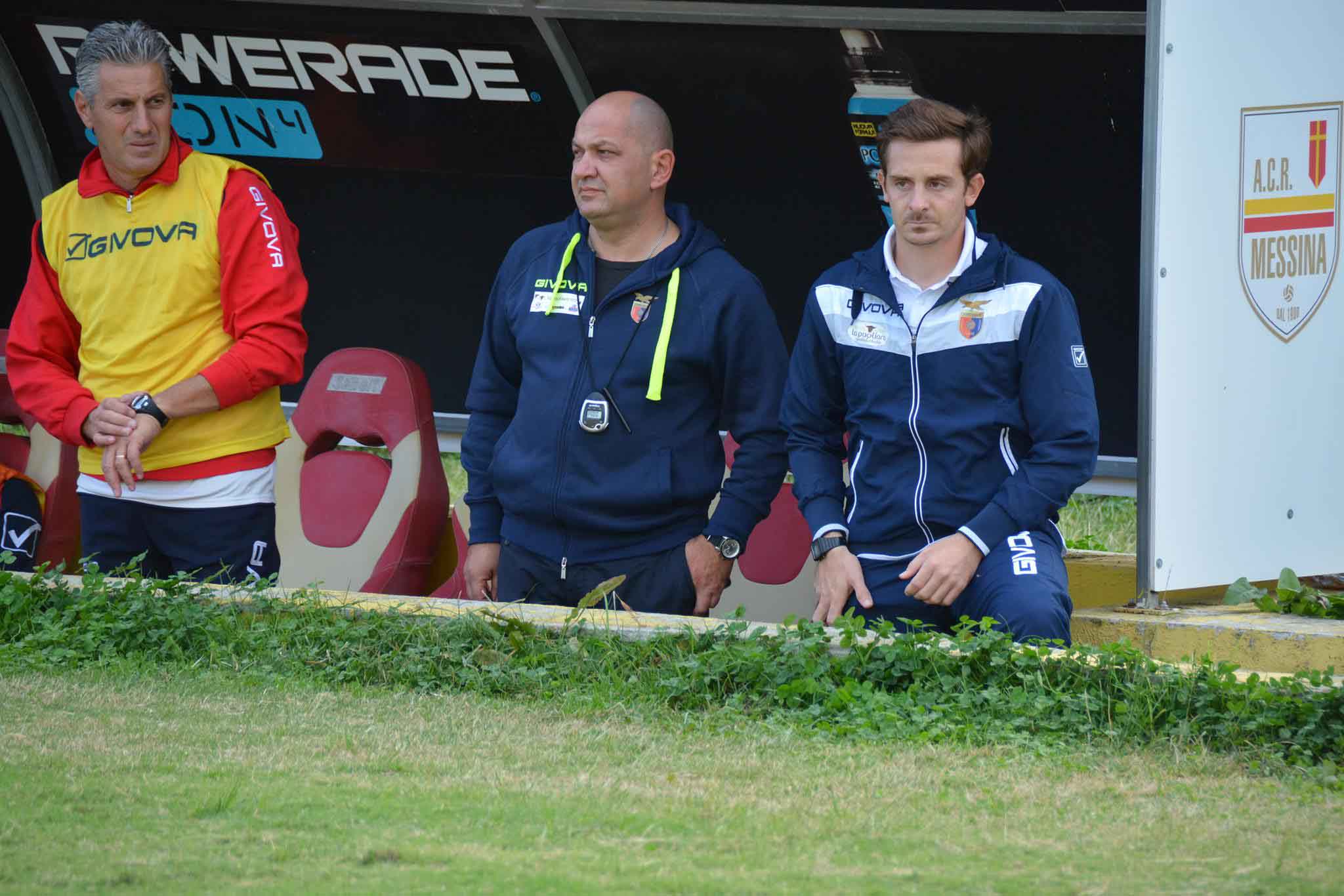 Casertana, la determinazione di mister Tedesco: “Col Siracusa come in un derby. Vinciamo per noi e i tifosi rossoblù”