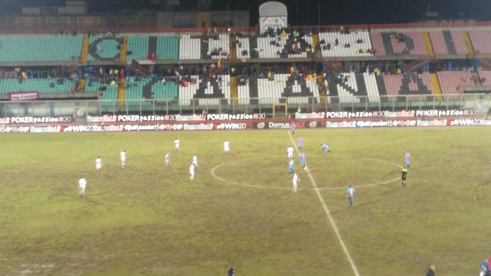 Casertana, la difesa continua a regalare gol e i falchetti affondano nel fango di Catania