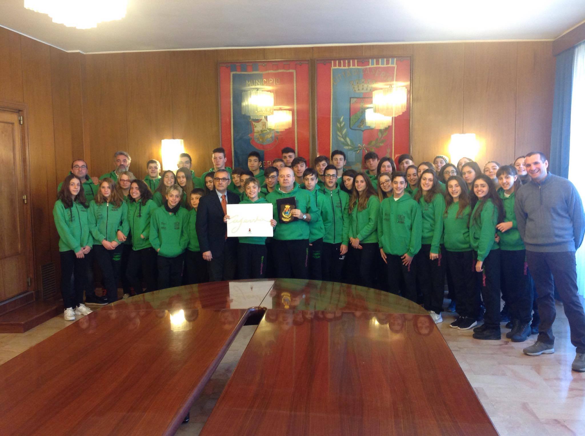 Stage a Caserta per la Swim Academy Martesana: i giovani atleti ricevuti in Comune