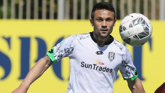 Camillo Ciano con la maglia del Cesena