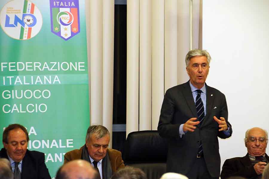 Biennio calcistico 2014-2016: le foto e l’elenco di tutte le società casertane premiate