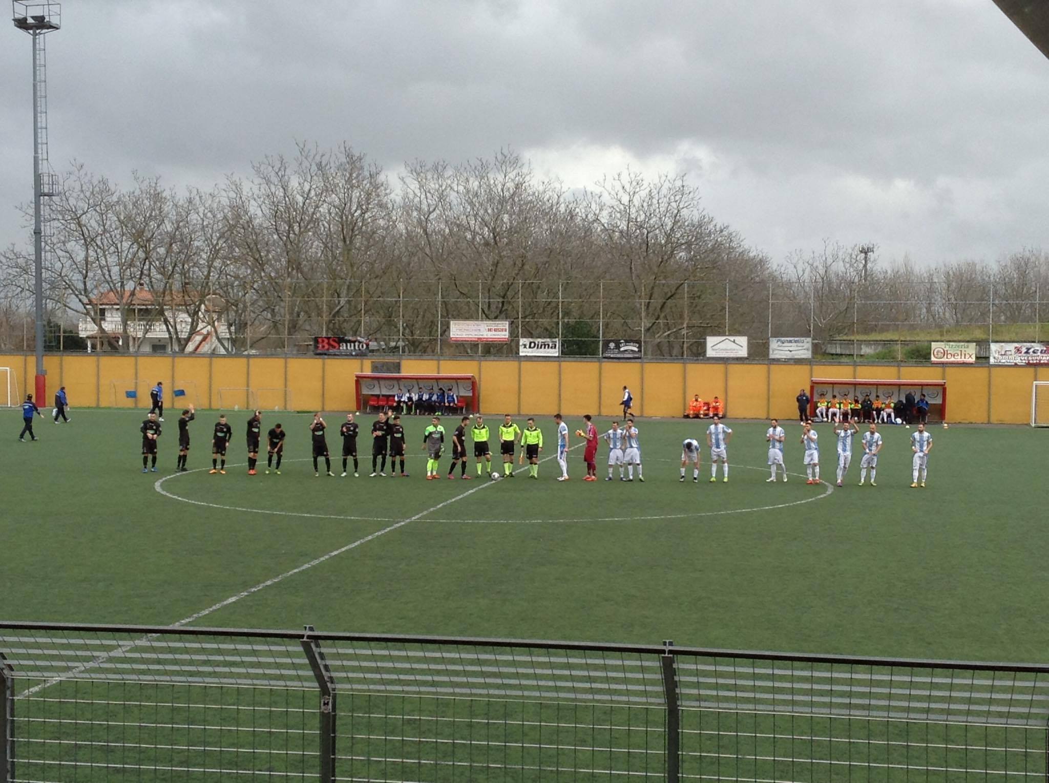 Le due squadre in campo