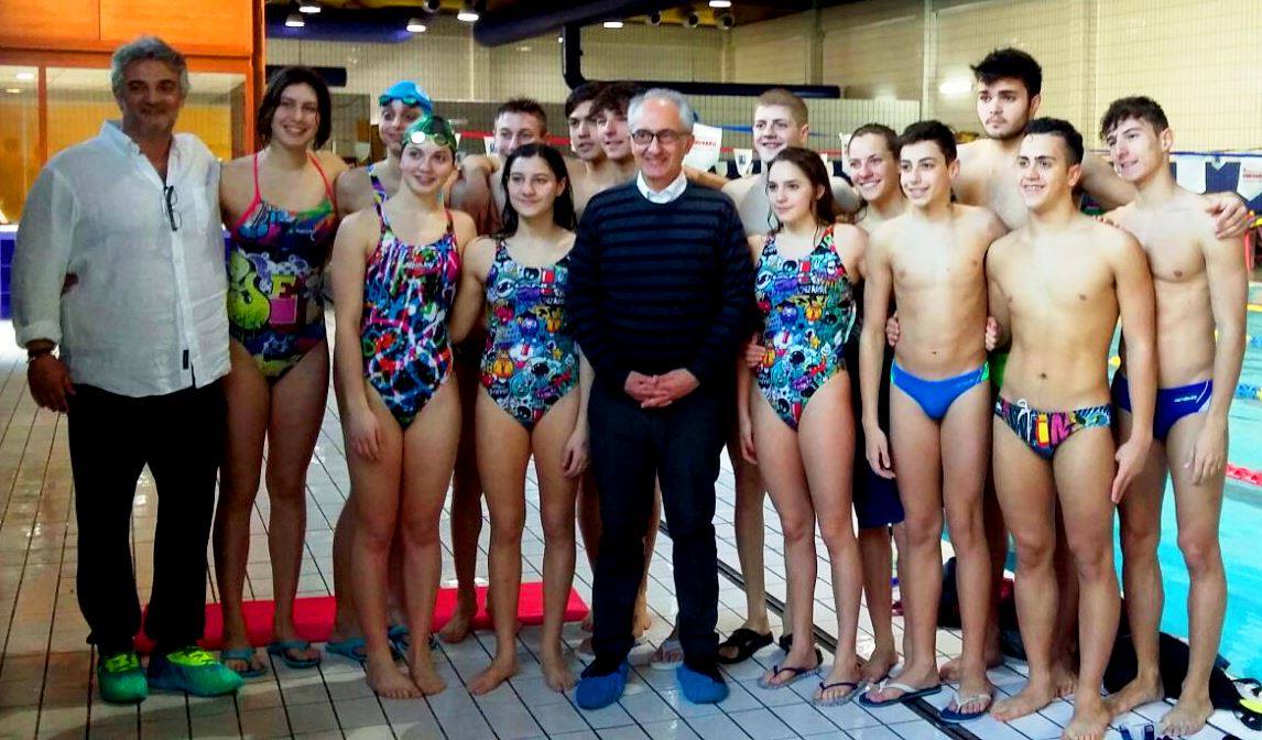 L’Assonuoto Caserta in partenza per i Campionati Italiani di Categoria, il saluto del Sindaco Marino: “Tutta la città tiferà per voi”