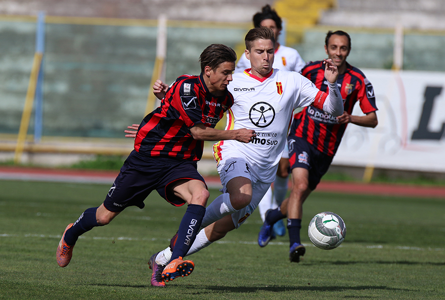 Casertana e Messina si accontentano di poco: al Pinto è un pari senza emozioni