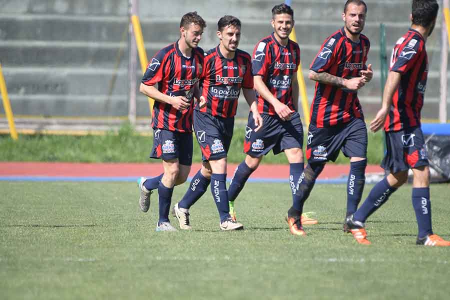 Per la Casertana un pari agrodolce col Cosenza, ma i rossoblù in piena corsa per i playoff