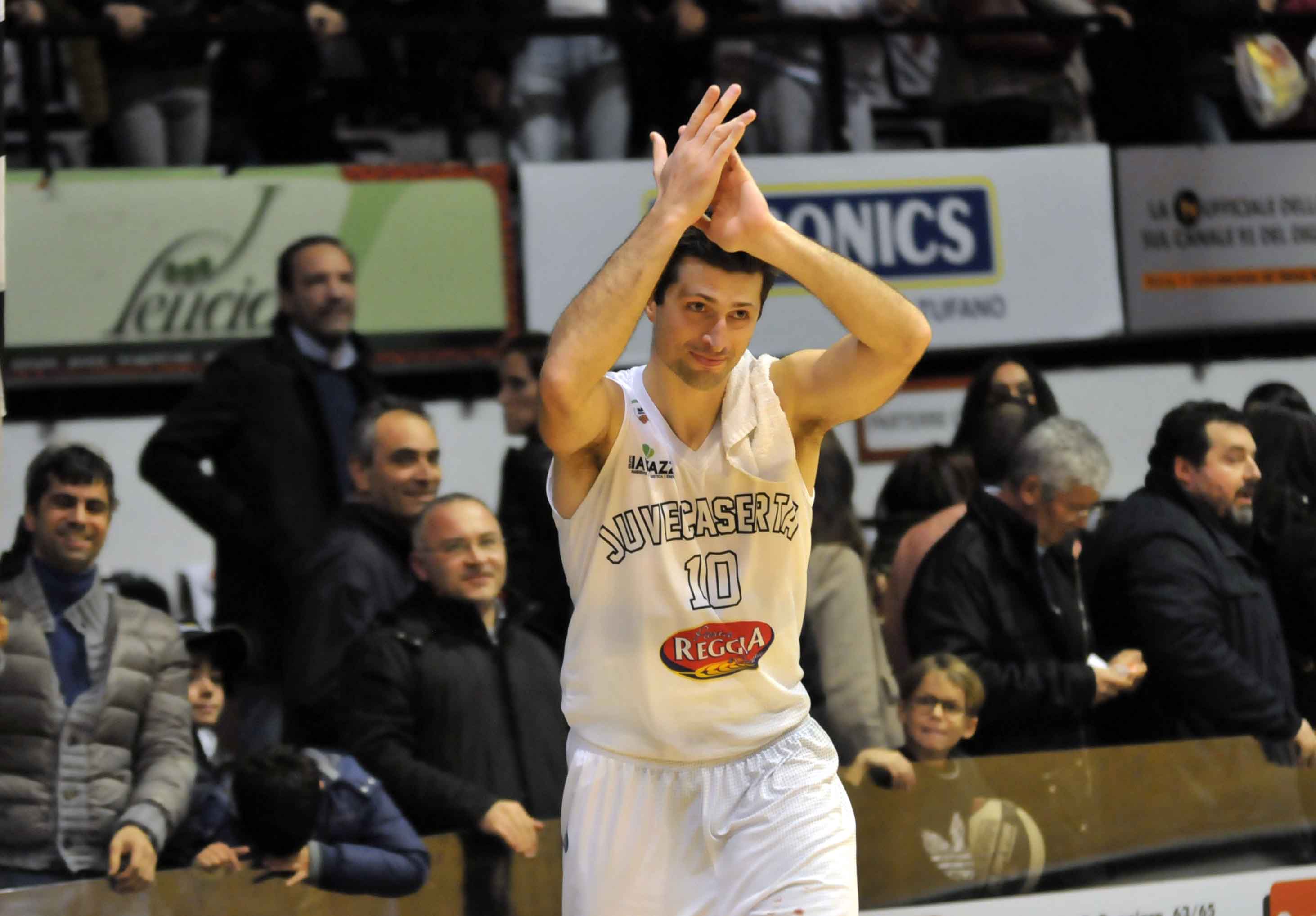 Ciao Caserta, Cinciarini è della Fortitudo: “Ho dato tutto per questa maglia, ora salvate la Juve perchè non può scomparire”