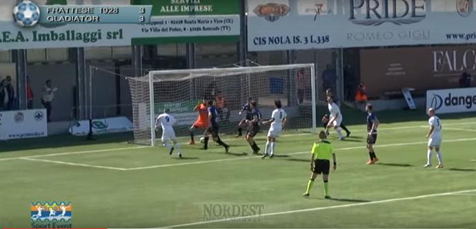 LA MOVIOLA. Fa discutere il goal convalidato a Longo. Per la Frattese la palla ha varcato la linea, per il Gladiator no. Ma le immagini evidenziano che…