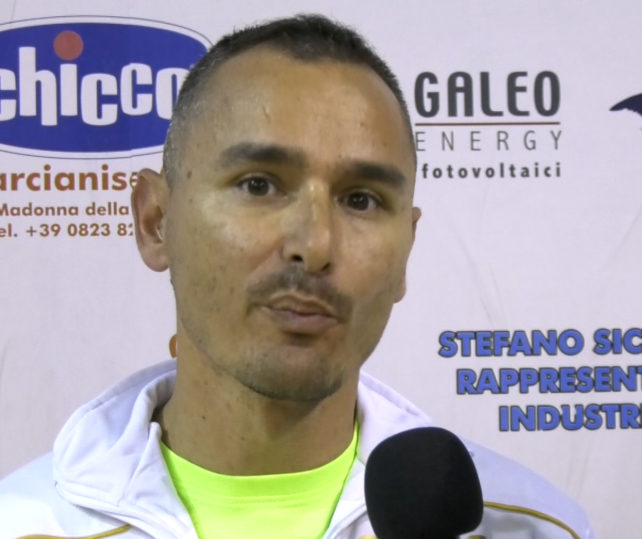 Il Volley Marcianise non brilla ma si prende i tre punti contro la Sacs Napoli, coach Calabrese: “Una vittoria che ci fa capire di dover lavorare tanto”