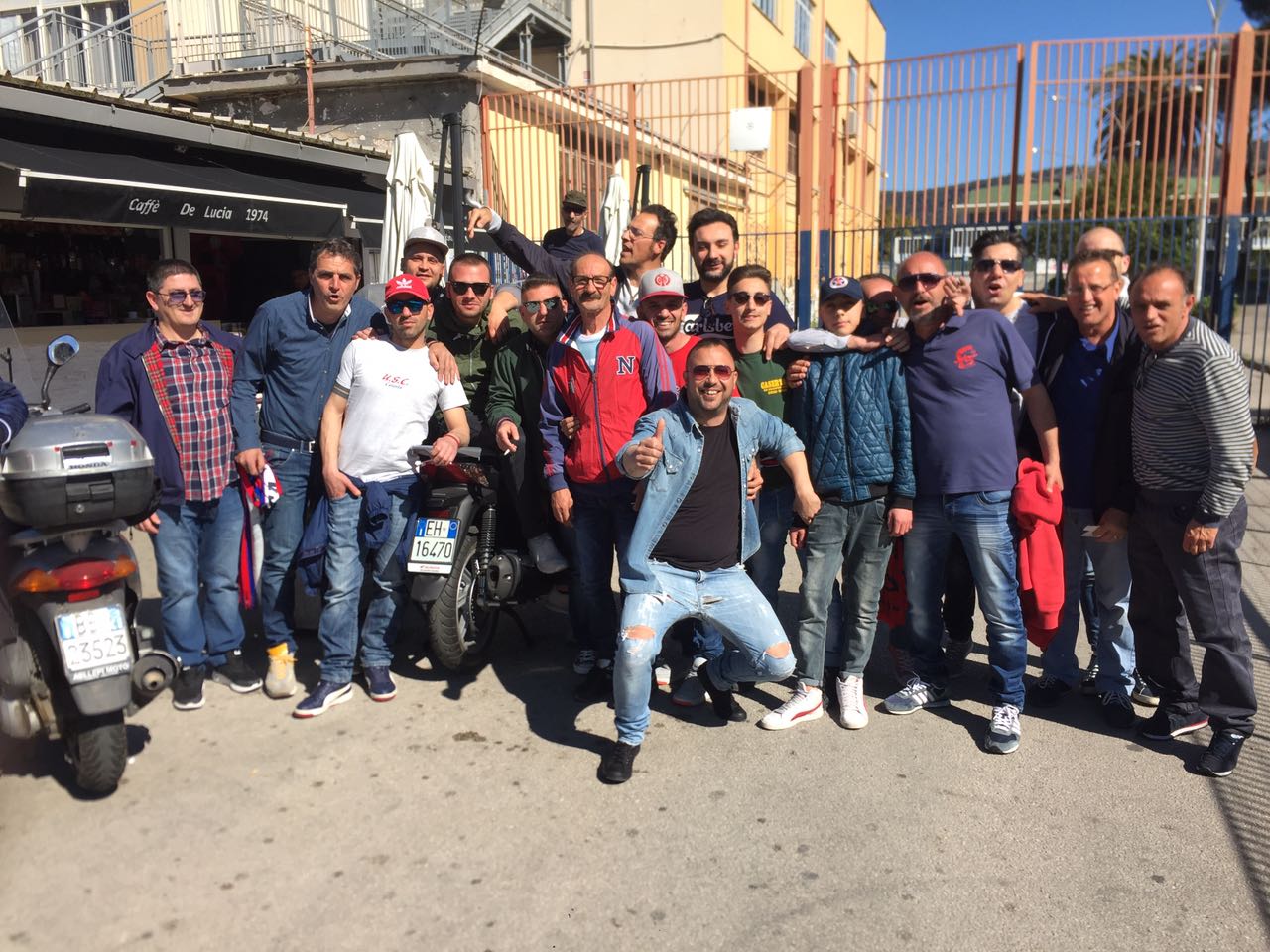 C’è Casertana-Foggia, i tifosi rossoblù in fermento: fila al botteghino e grande entusiasmo