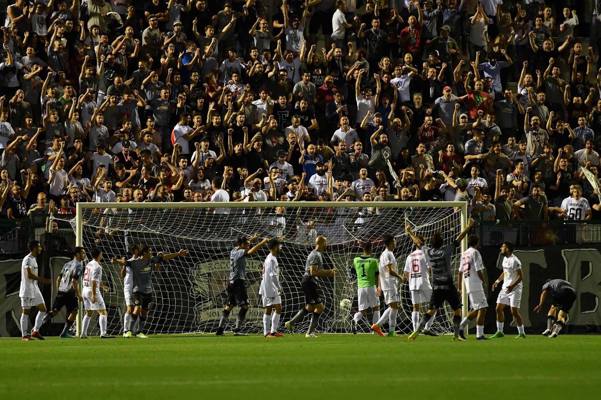La Casertana ha un cuore infinito: lotta e spaventa l’Alessandria ma poi dice addio ai playoff