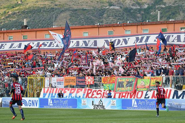 Al Pinto non si passa, pari nella super sfida contro l’Alessandria e che spettacolo sugli spalti: la fotogallery