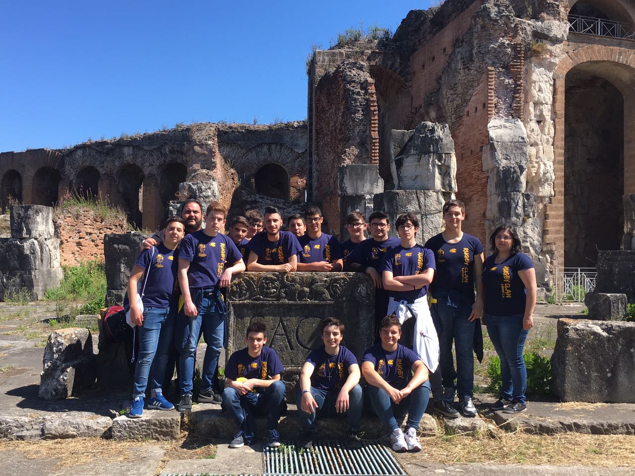 In attesa della Coppa Campania il Clan U16 si gode i monumenti della città