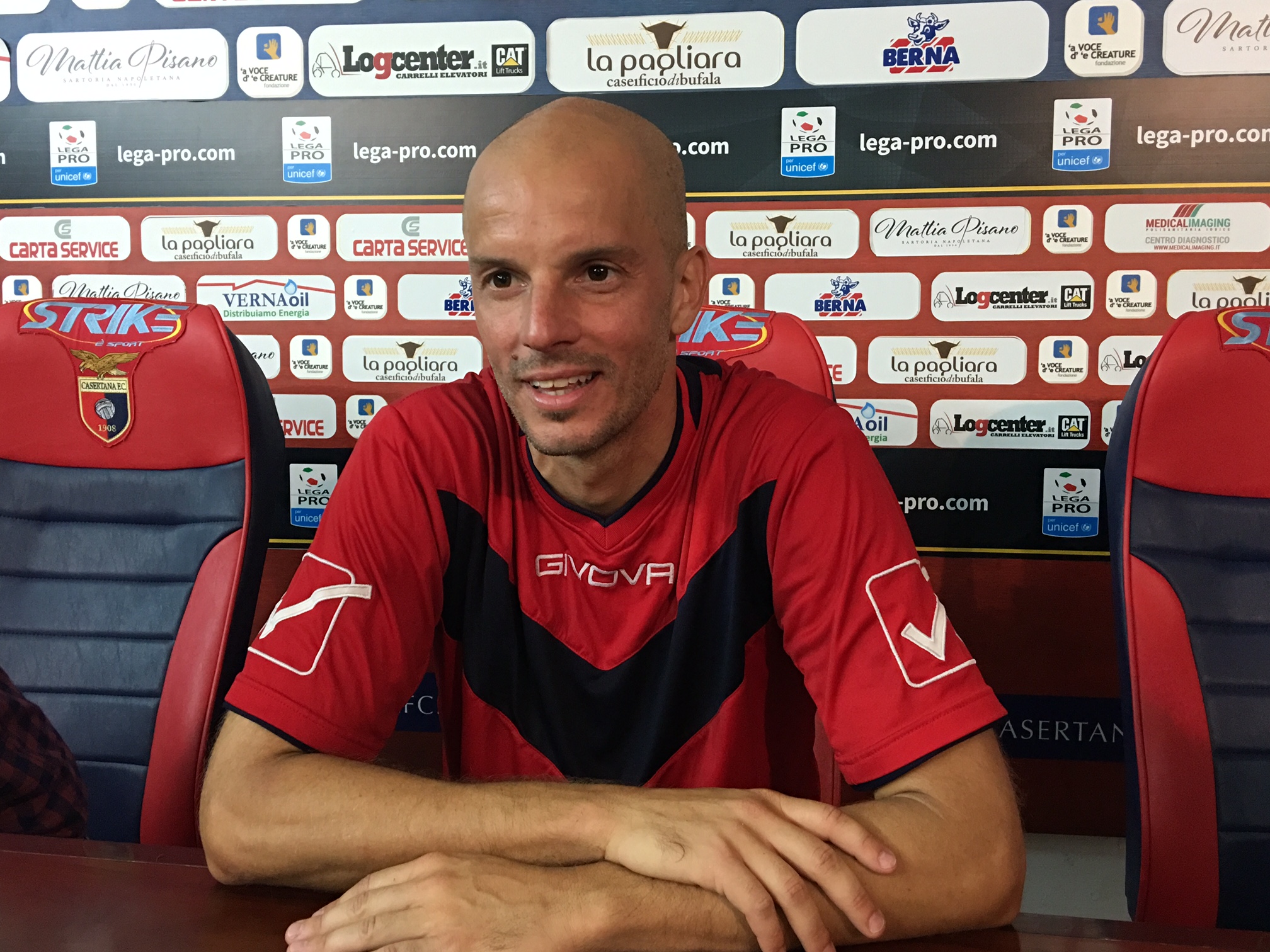 Rajcic pensa positivo: “In campo senza fare calcoli, loro fortissimi ma questa Casertana ha ancora voglia di vincere”