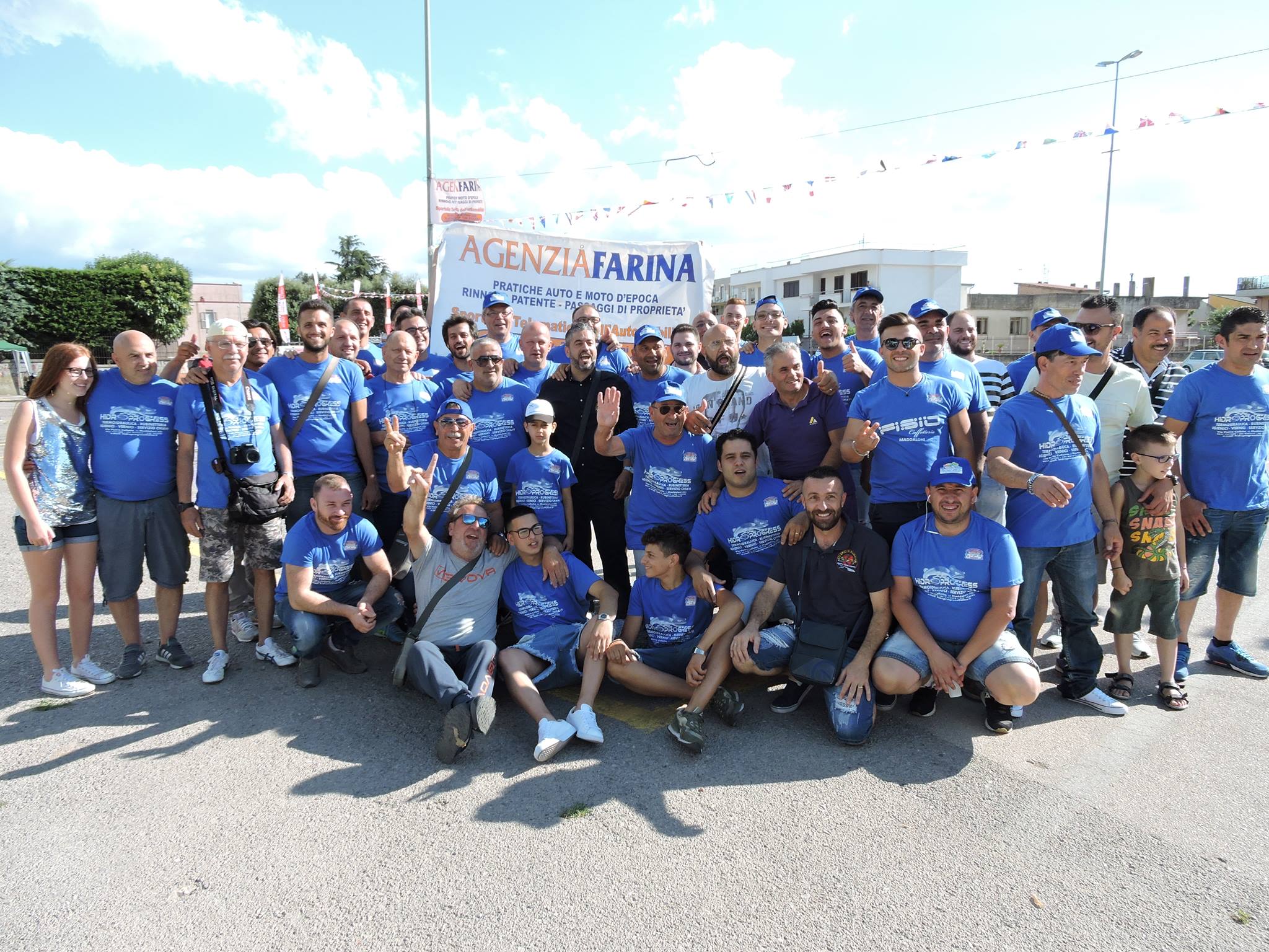 A Maddaloni record di presenze per il quinto raduno di auto e modo d’epoca