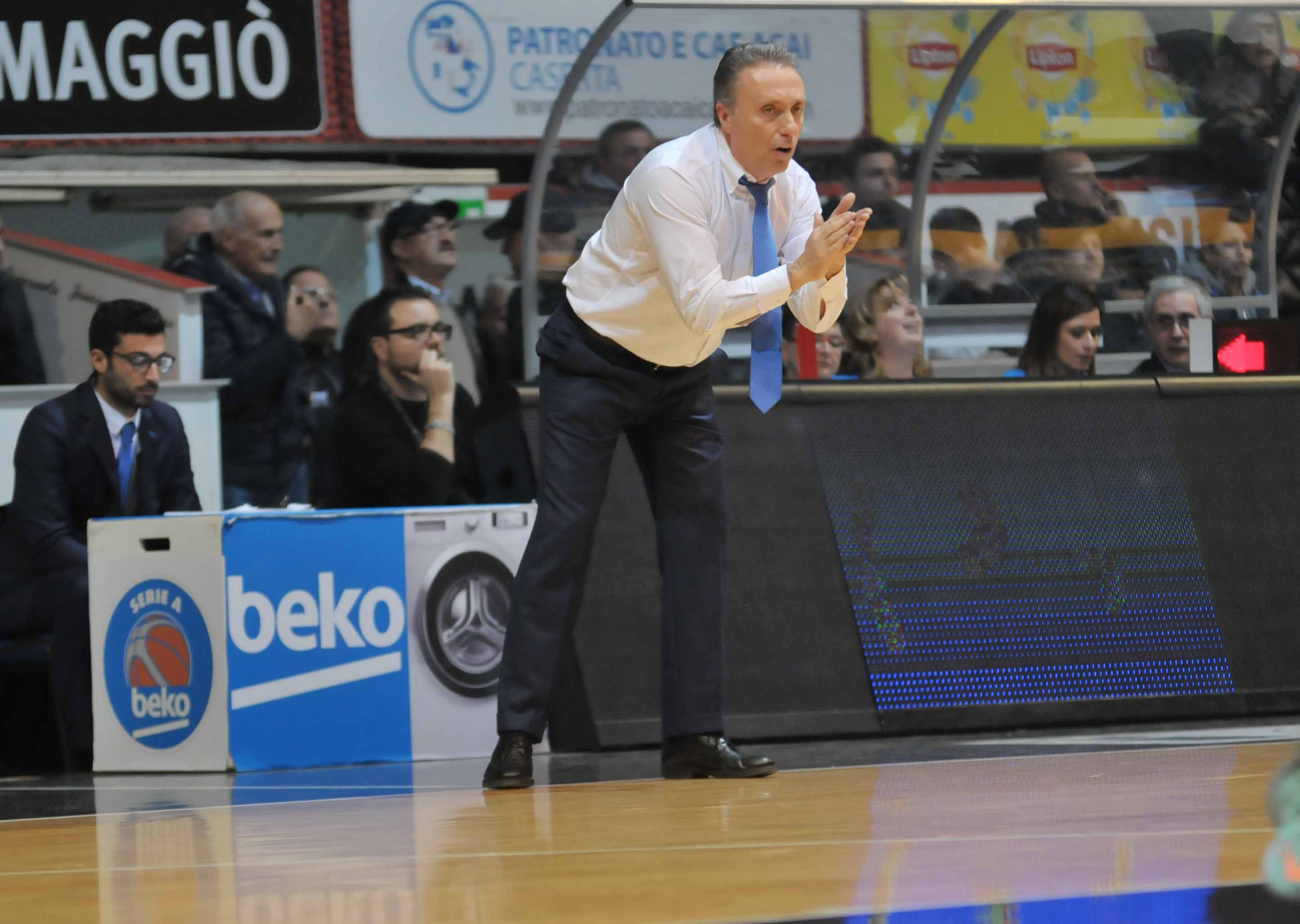 Juve, arriva la firma di coach Bucchi: “Onorato di allenare un club storico come quello bianconero”