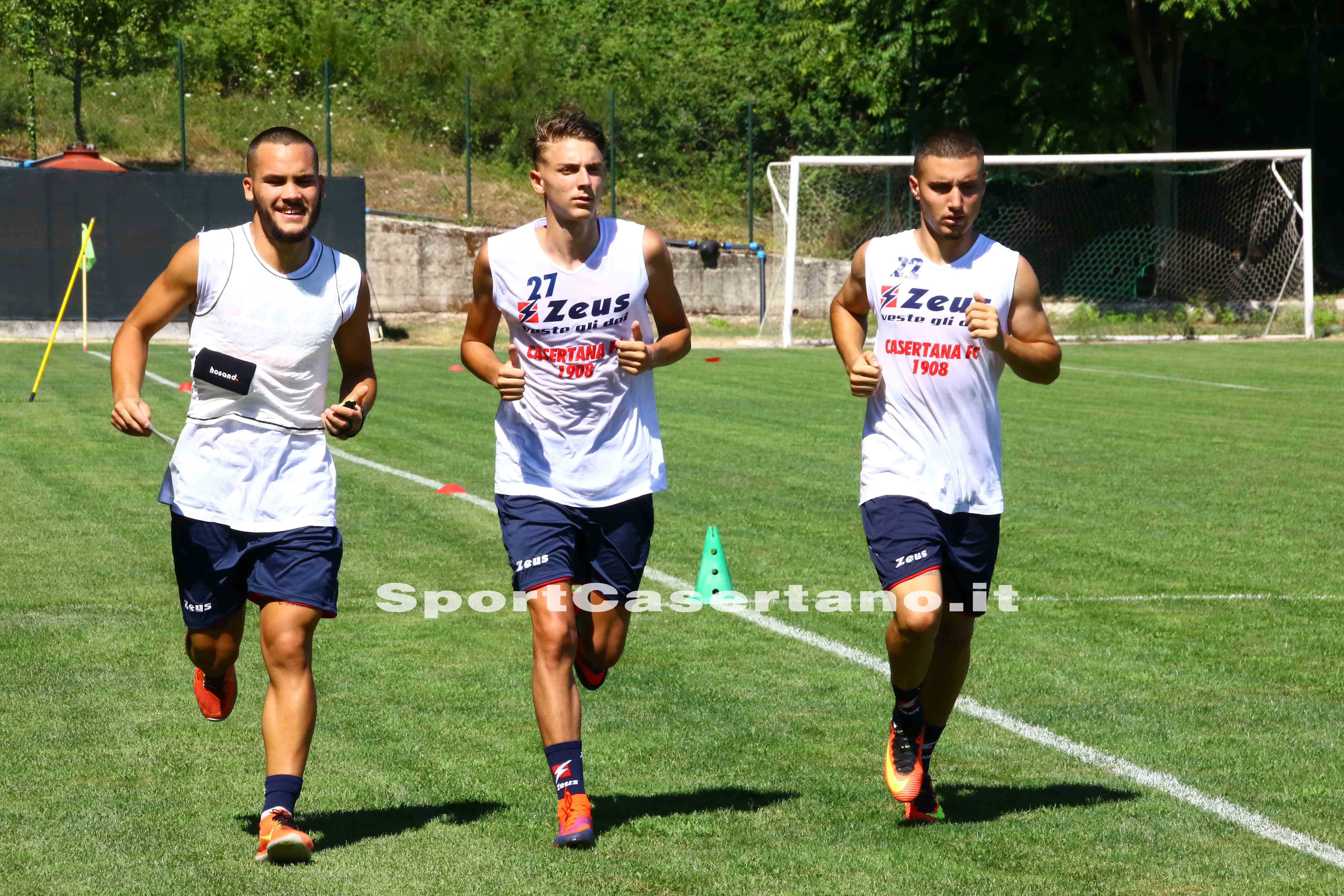 Primo giorno di ritiro per la Casertana, la fotogallery dell’allenamento mattutino