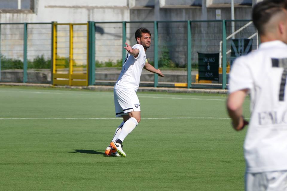 ESCLUSIVA GLADIATOR. Forte interesse per un pregiato centrocampista della Frattese ed un mediano ex Monopoli e Vigor Lamezia: i possibili riconfermati saranno…