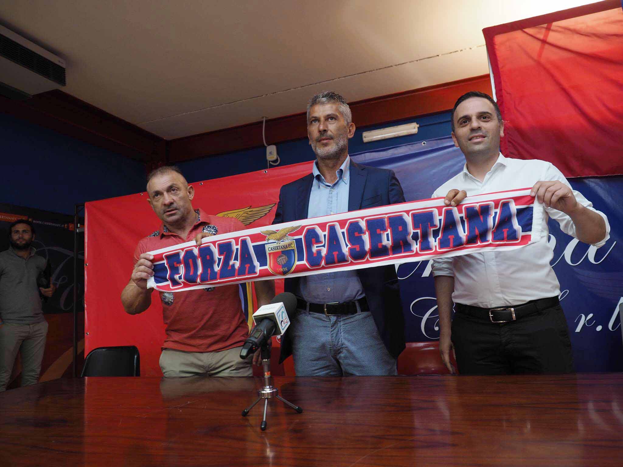 Casertana ecco Scazzola: “Questo entusiasmo è straordinario, insieme possiamo divertirci”