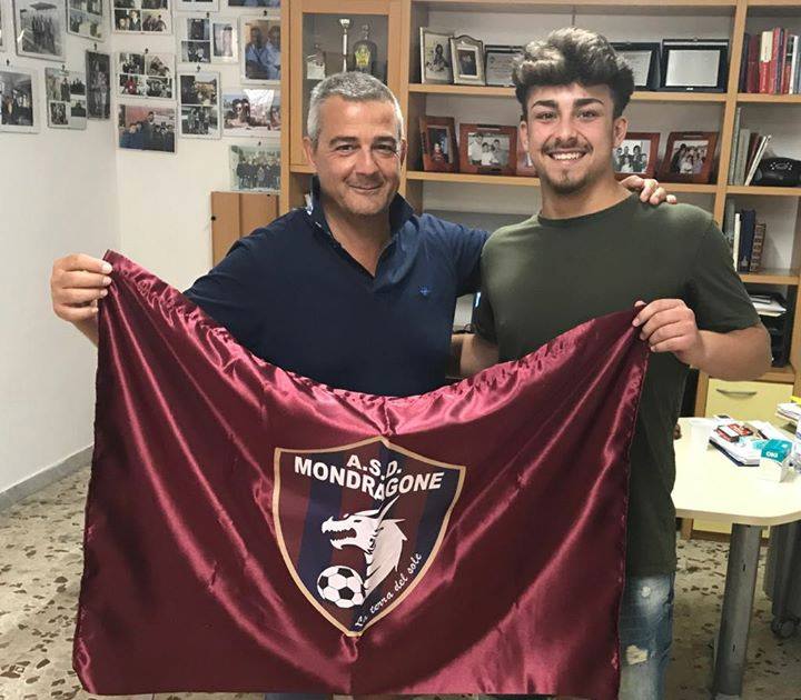 Un esperto difensore per il Mondragone che tessera anche un talentuoso terzino