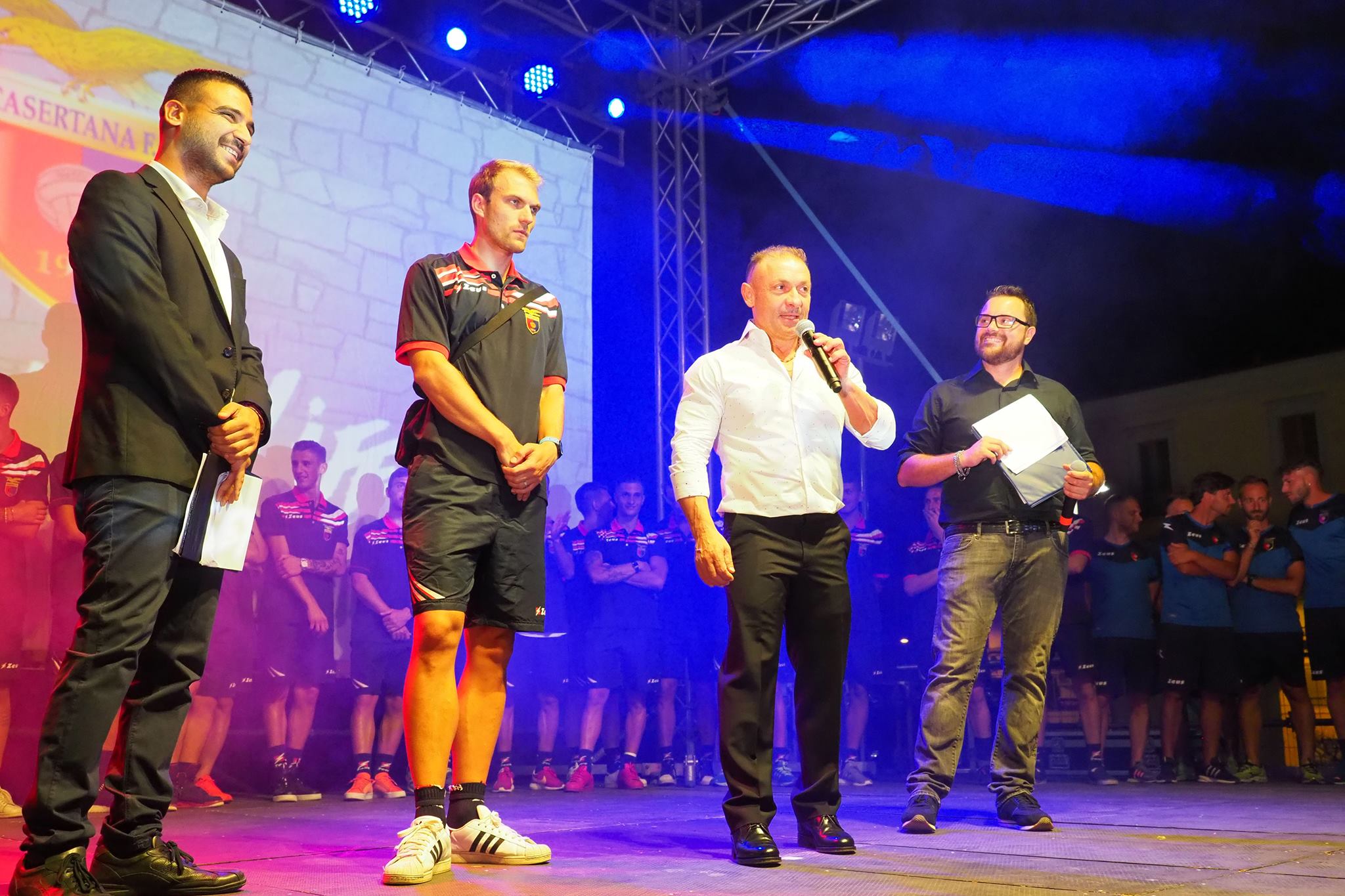 Casertana, il presidente D’Agostino infiamma i tifosi e promette: “Oltre a Polak e il centrocampista vi regalerò la ciliegina sulla torta”