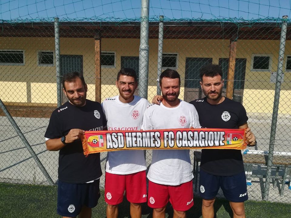 Doppio rinforzo per l’Hermes Casagiove: prelevato un attaccante dalla Virtus Volla mentre dalla Real Maceratese arriva un centrocampista
