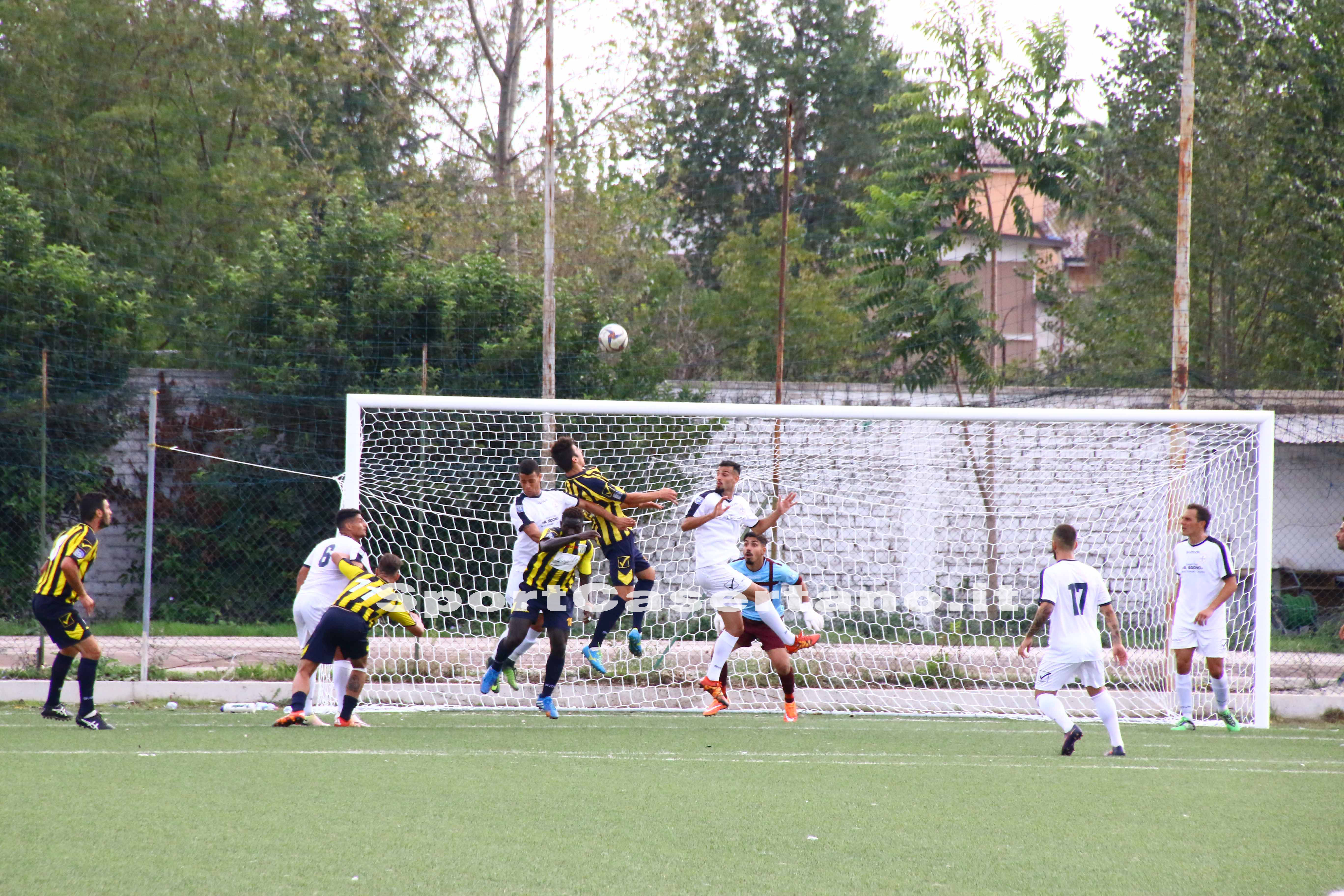 L’Aversa continua a non decollare e Corvino è sempre più distante dal club. Lunedì inizia una settimana decisiva