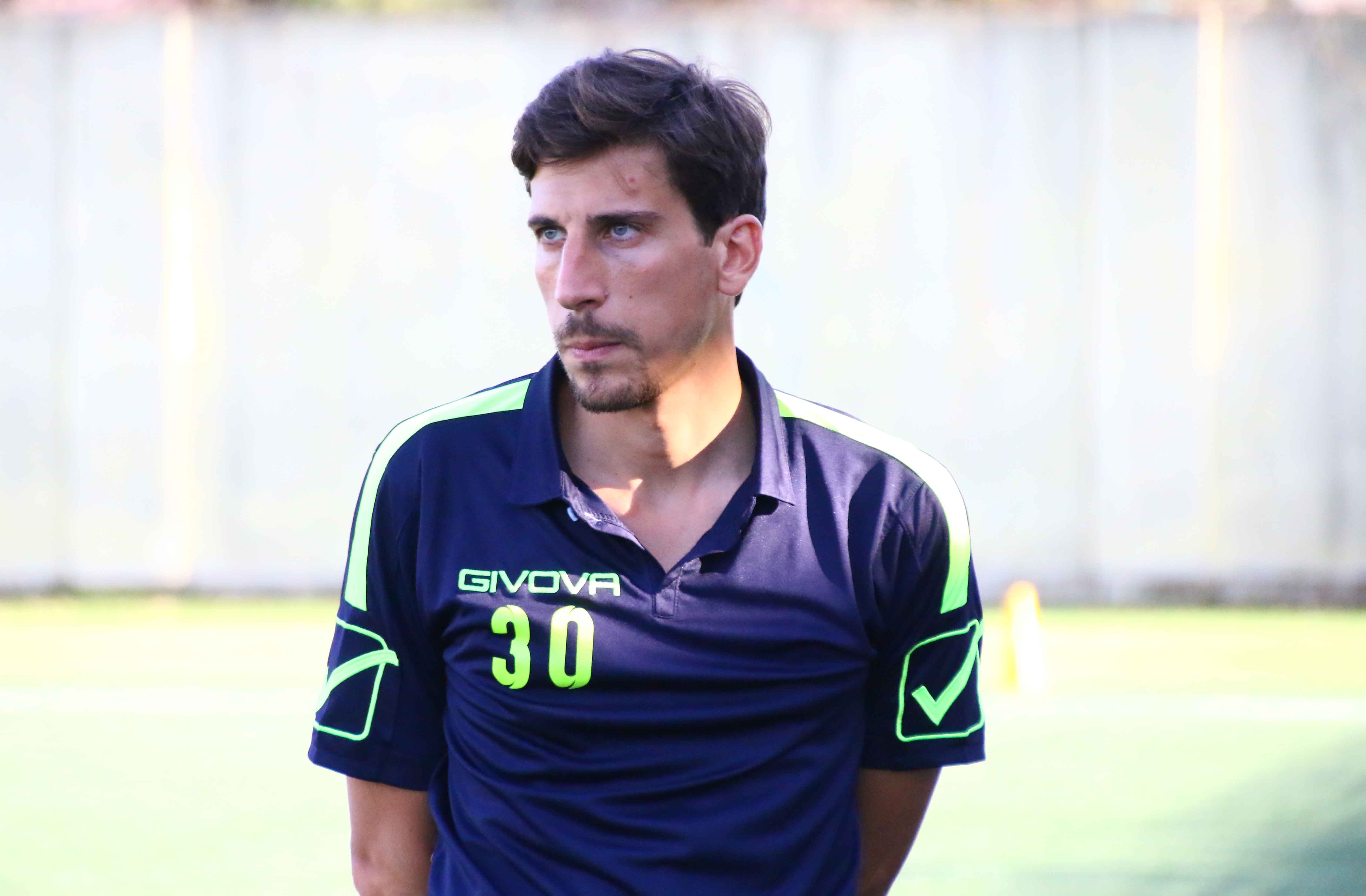 Esordio amaro per l’Aversa, mister Caruso: “Puniti da episodi, ma che carattere i miei”