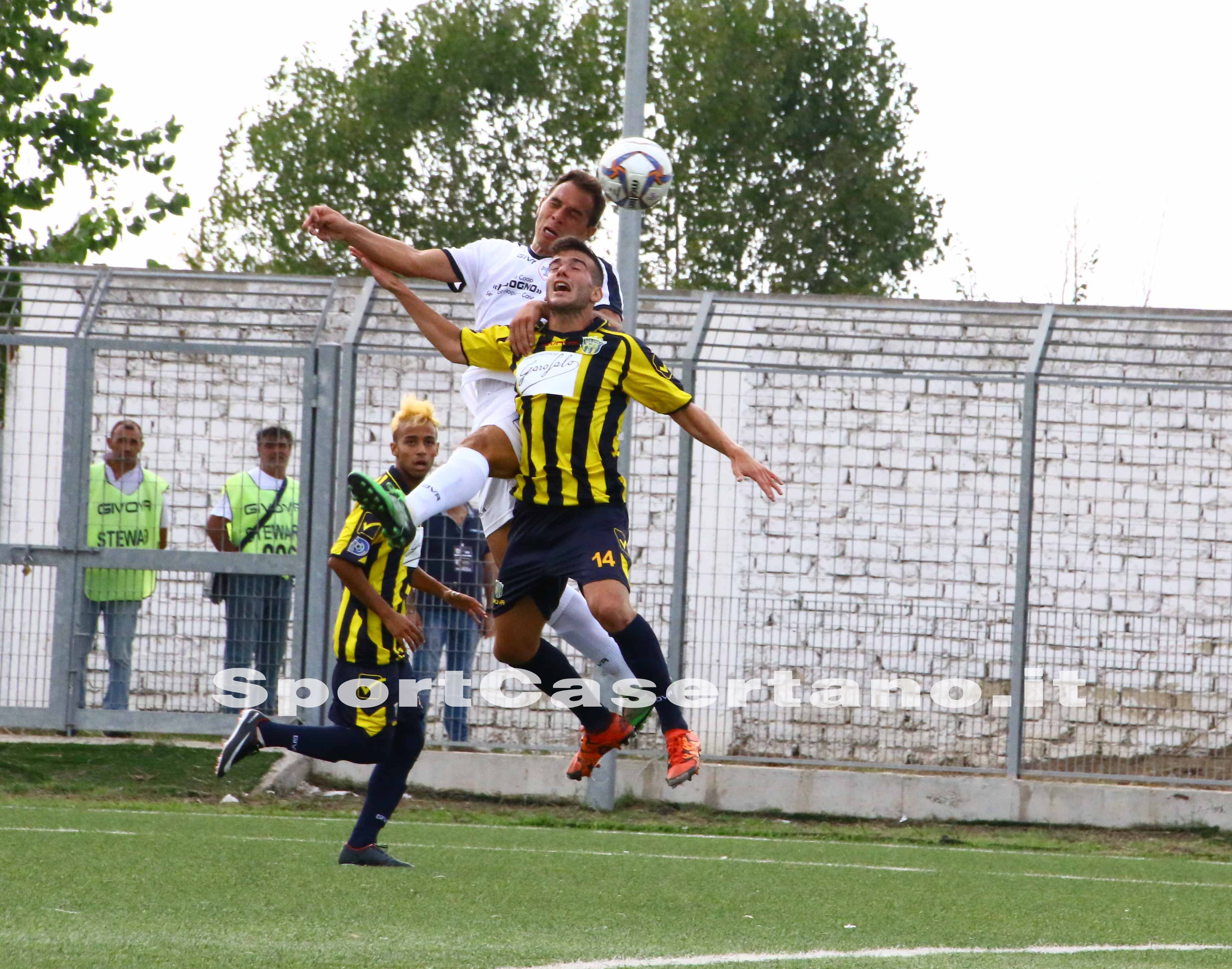 Pari ed emozioni nel derby di Trentola Ducenta: la fotogallery di Aversa-Gragnano