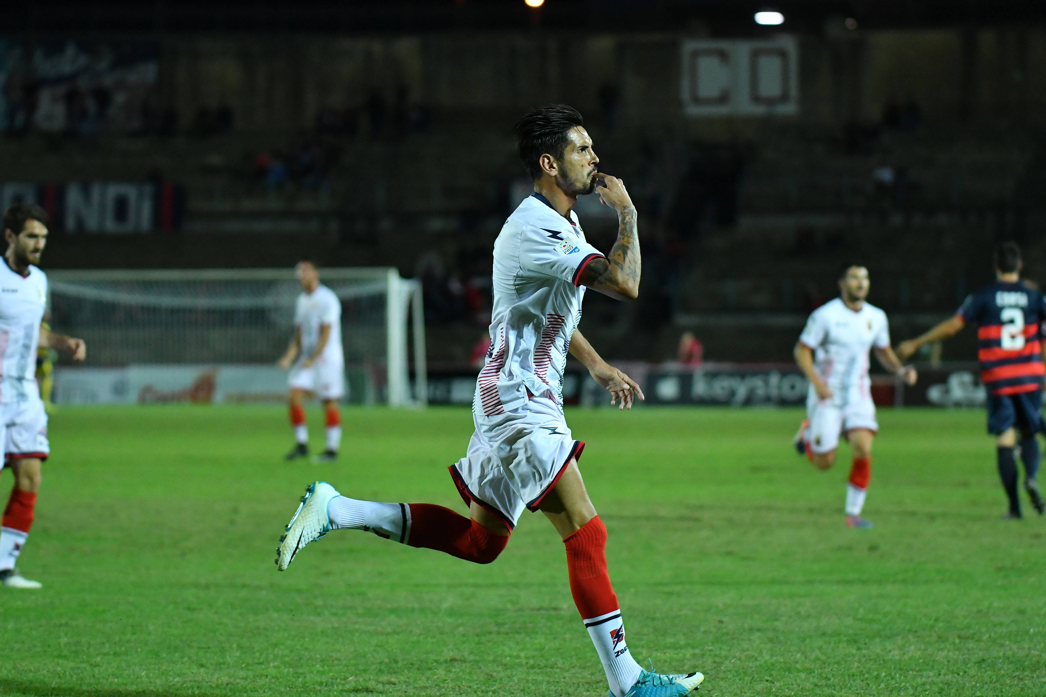 Casertana spettacolare! Tre schiaffi al Cosenza e primo brindisi esterno