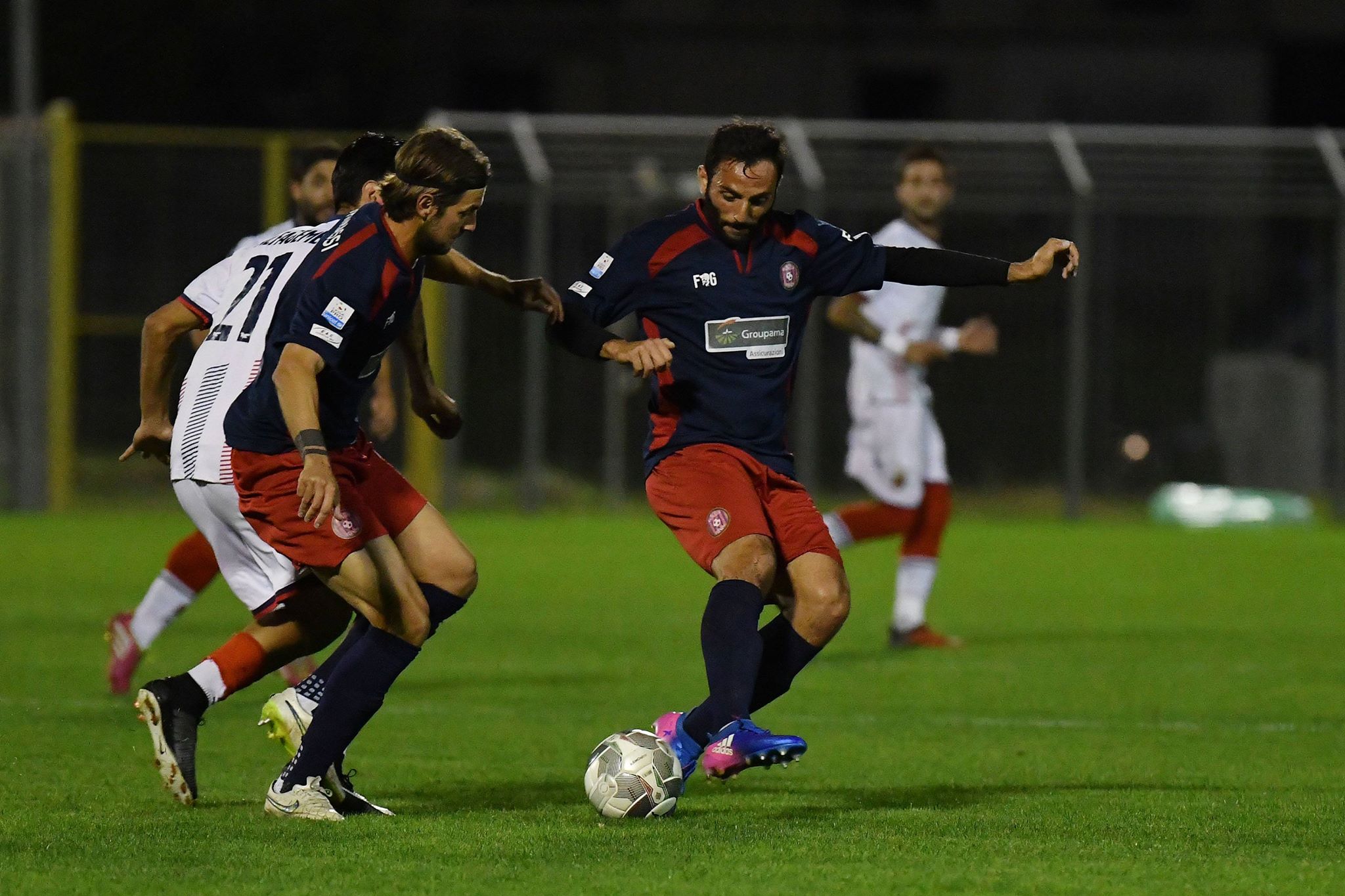 Pari e rimpianti per la Casertana a Fondi: contro il Racing finisce senza reti