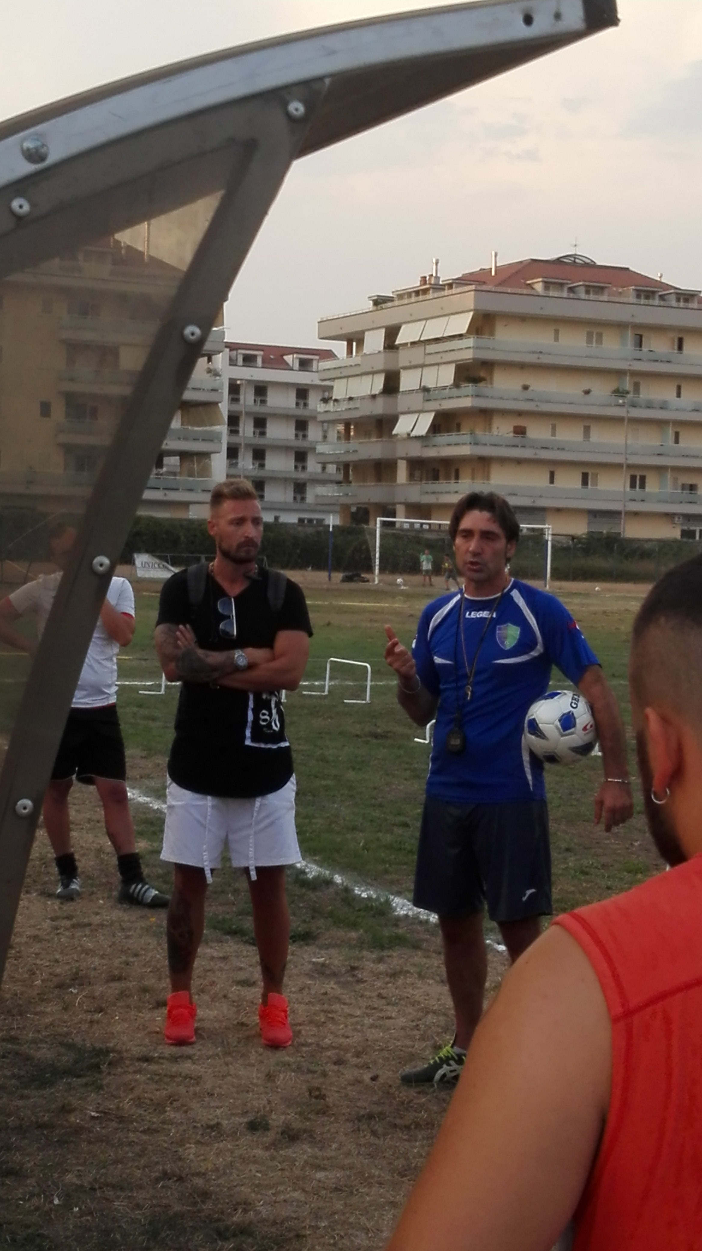 San Nicola pronto al debutto in campionato, mister Letizia carica l’ambiente: “E’ stato fatto un gran lavoro dalla società, contiamo di raccogliere quanto meritiamo”