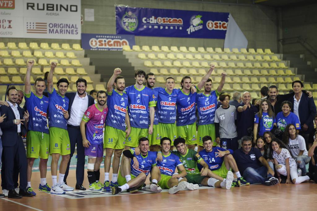 PalaJacazzi incandescente per la Sigma Aversa, vittoria da capogiro al tie-break contro Alessano