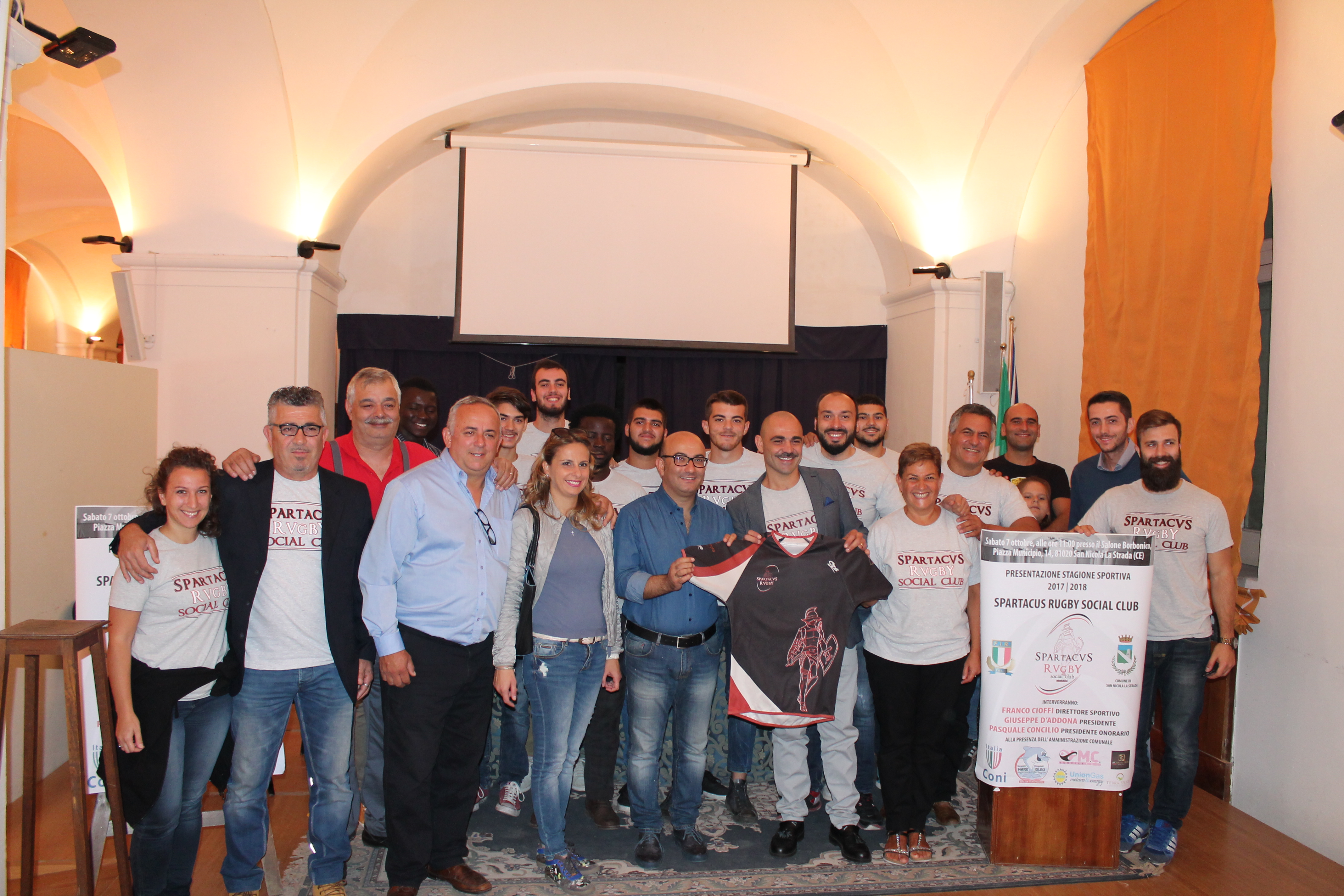 Lo Spartacus si presenta nella sua ‘nuova’ casa. Il sindaco Marotta: “San Nicola pronto ad ospitare anche il rugby”