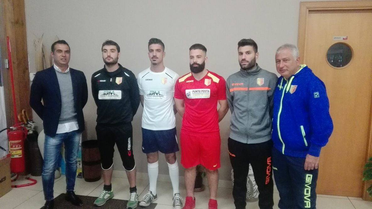 Sacro Cuore Cancello Arnone: la società presenta le nuove maglie