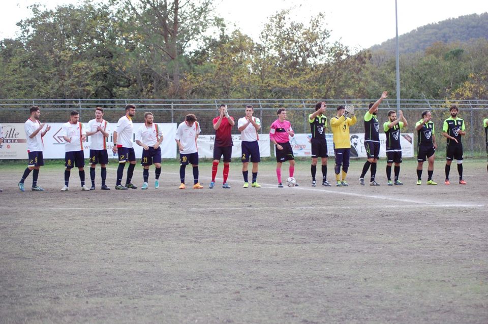 Il Teano affonda il Don Peppe Diana, i rossoverdi vincono al “Garibaldi” e conquistano la vetta della classifica