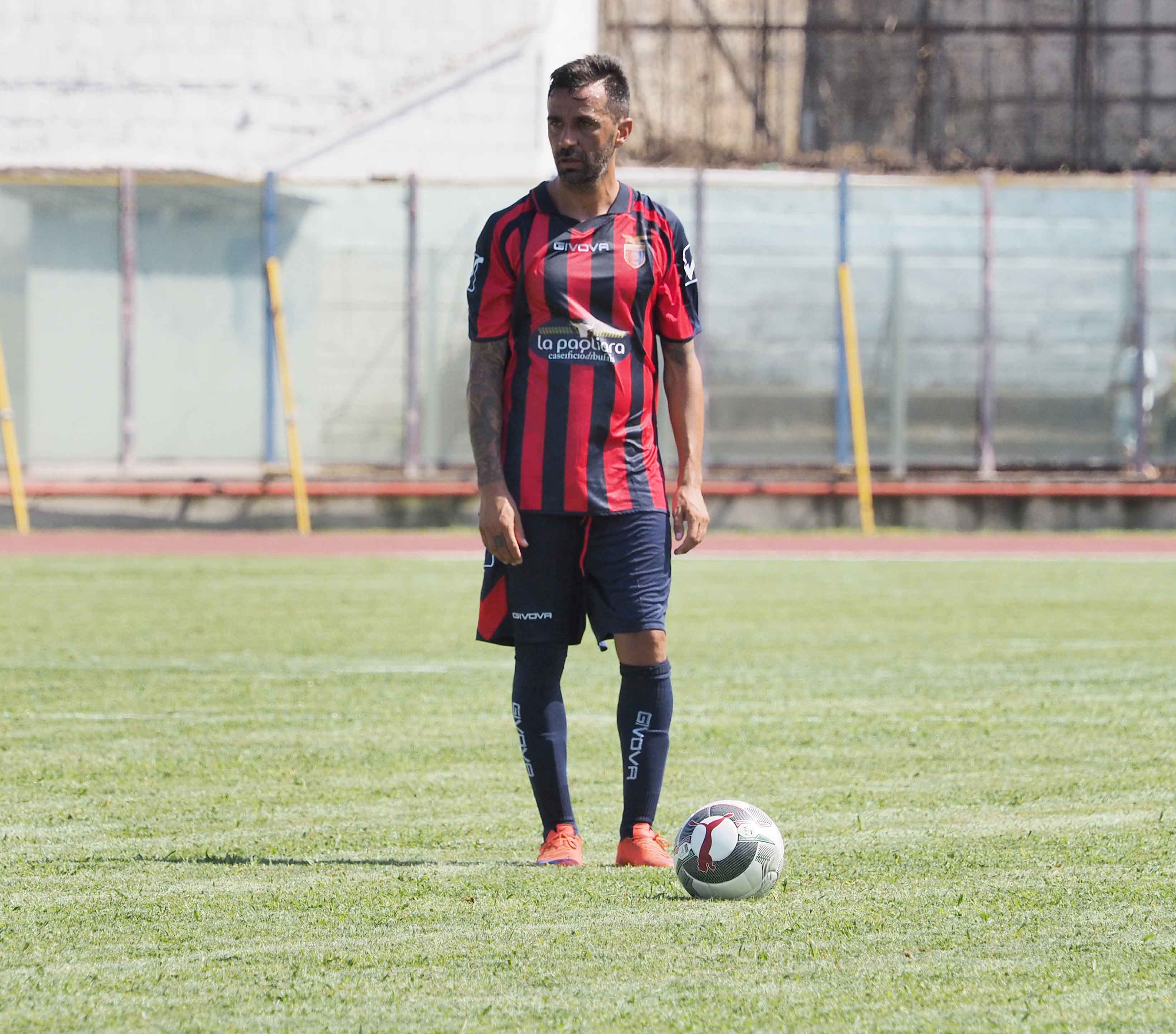 Pezzella e il suo passato: “Gran bel derby domenica al ‘Menti’, bello rivedere Gragnaniello in rossoblù. La Casertana? Quel 6-0 di Benevento cambiò la nostra stagione”