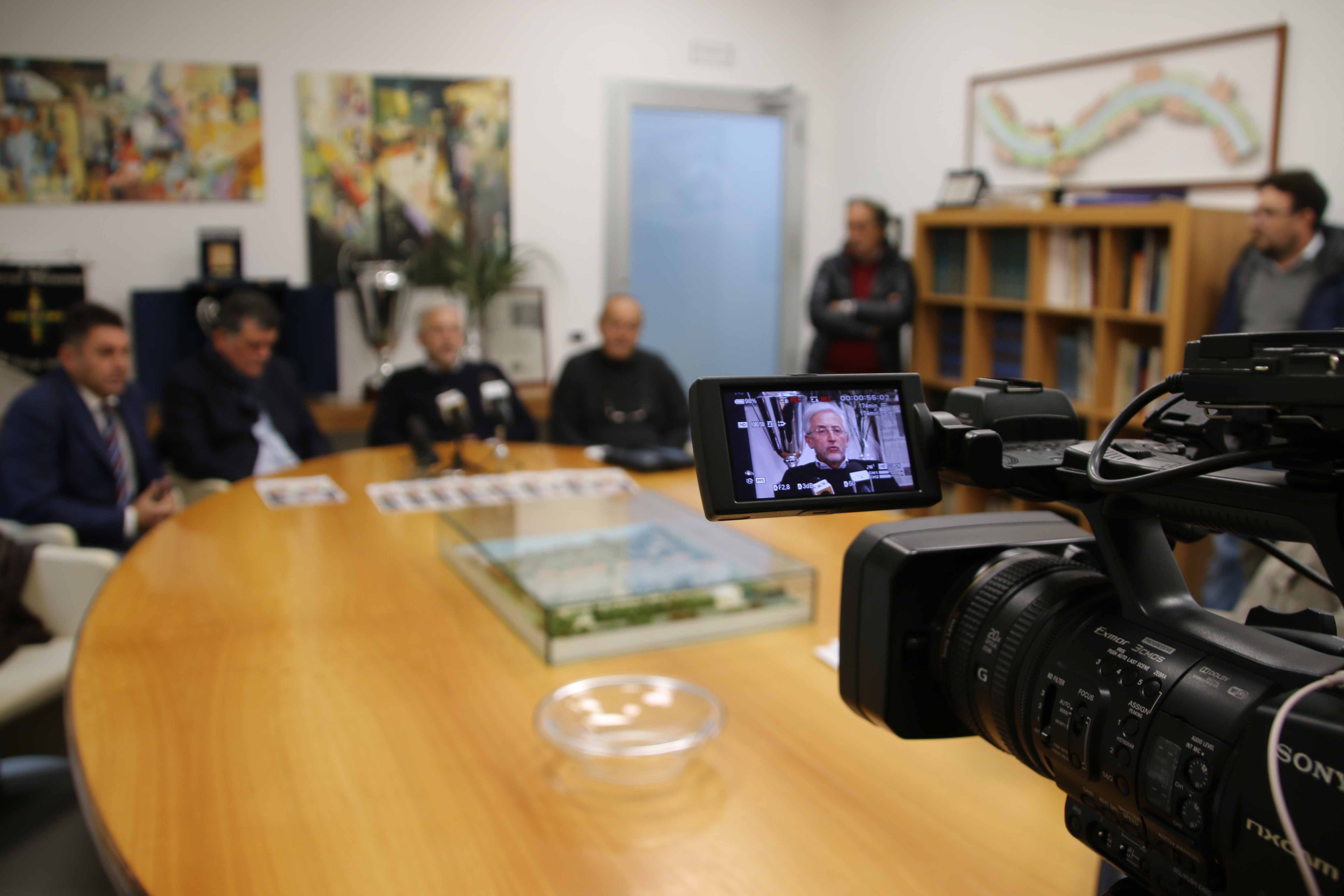 VIDEO – Aversa, con Pasquale Corvino è iniziato il nuovo corso. La conferenza stampa integrale della presentazione