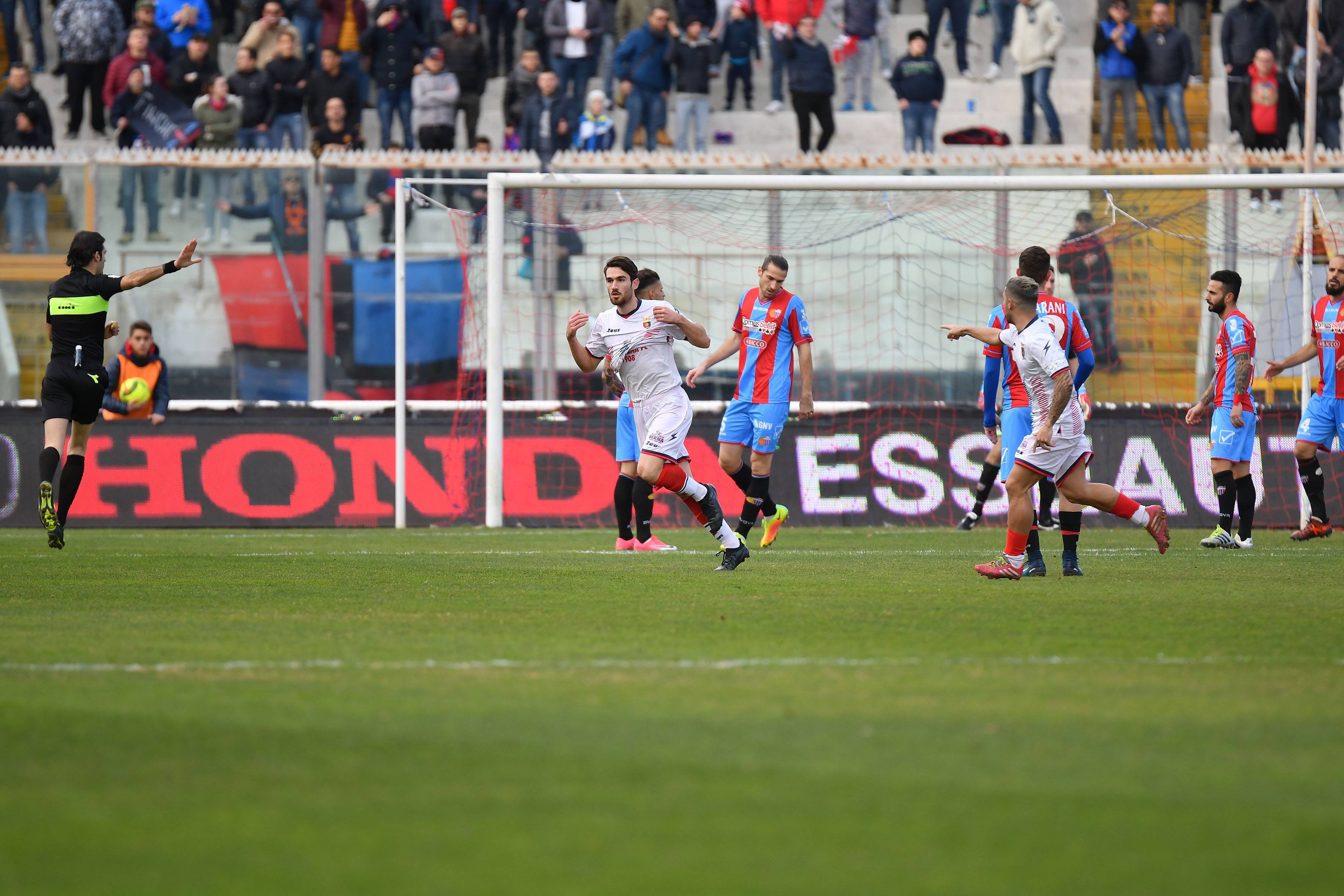 Stratosferica Casertana! Padovan ammutolisce il Catania e i falchetti chiudono l’anno col botto